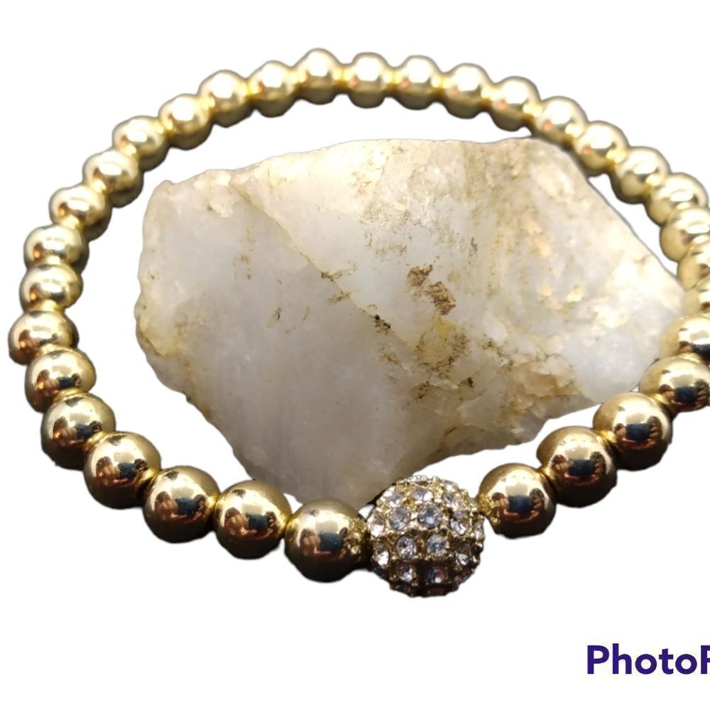 Crystal ball bracelet
